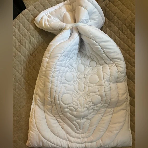 Free People Movement x FP One Luxury Quilted Gift Sack with Buti Logo Ivory - Picture 4 of 6